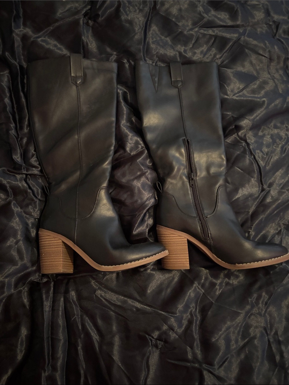 Old Navy Black Mid-Calf Heeled Boots with Tan Stacked Heel